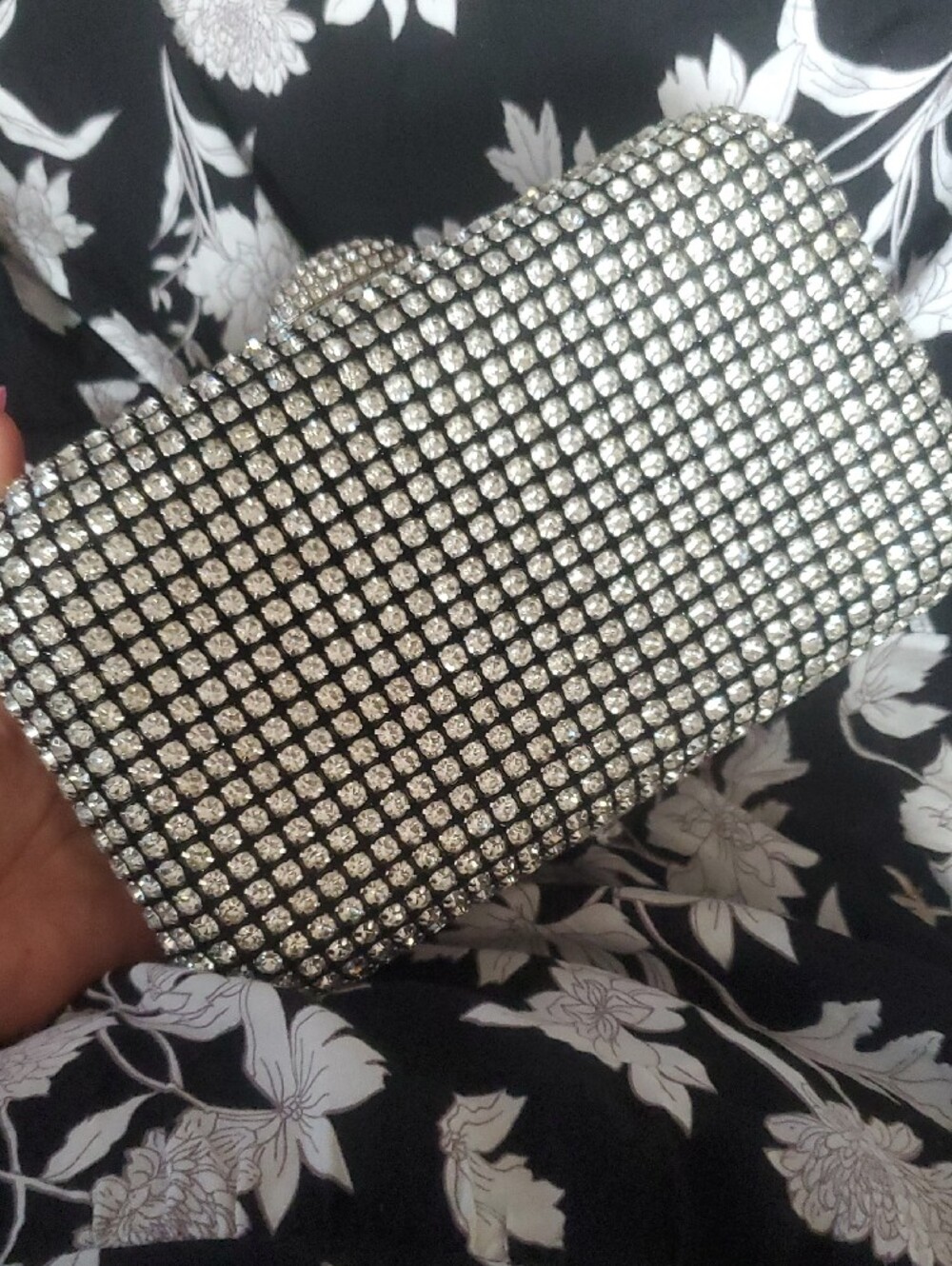 Source Unknown Silver Rhinestone Chain Clutch - Picture 6 of 9